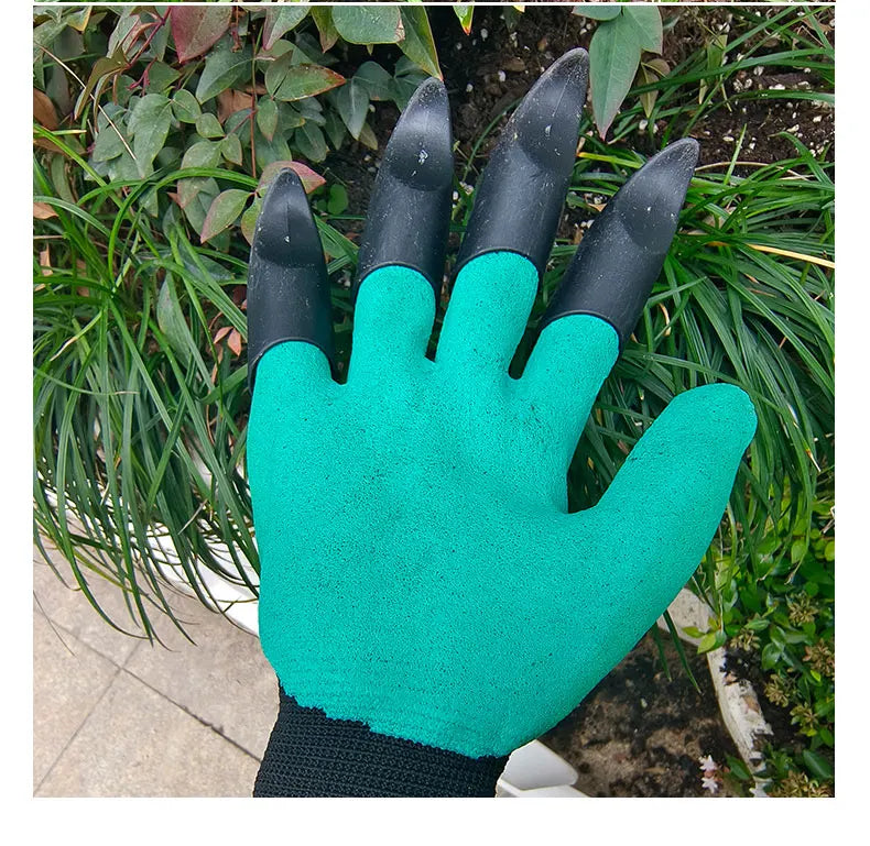 Garden Gloves with Claws Chicken Coop